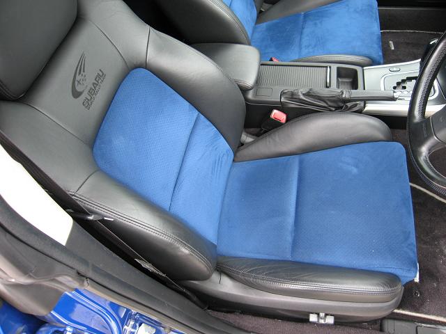 LEGACY Touring Wagon combination leather seat